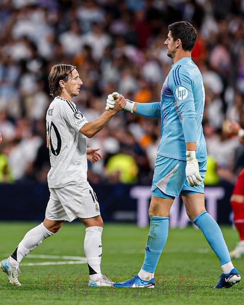 西甲-约维奇失绝杀贝尔丹朱马中框 黄潜0-0皇马 西甲-约维奇失绝杀贝尔丹朱马中框 黄潜0-0皇马